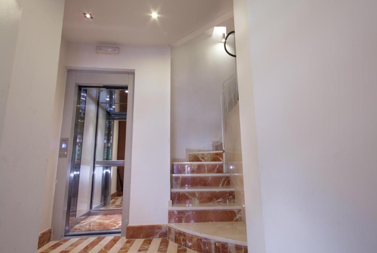 Apartamento Puerta Del Arenal - Kainga Homes Séville Extérieur photo
